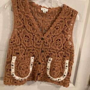 NWOT POL HORSESHOE VEST ONE SIZE